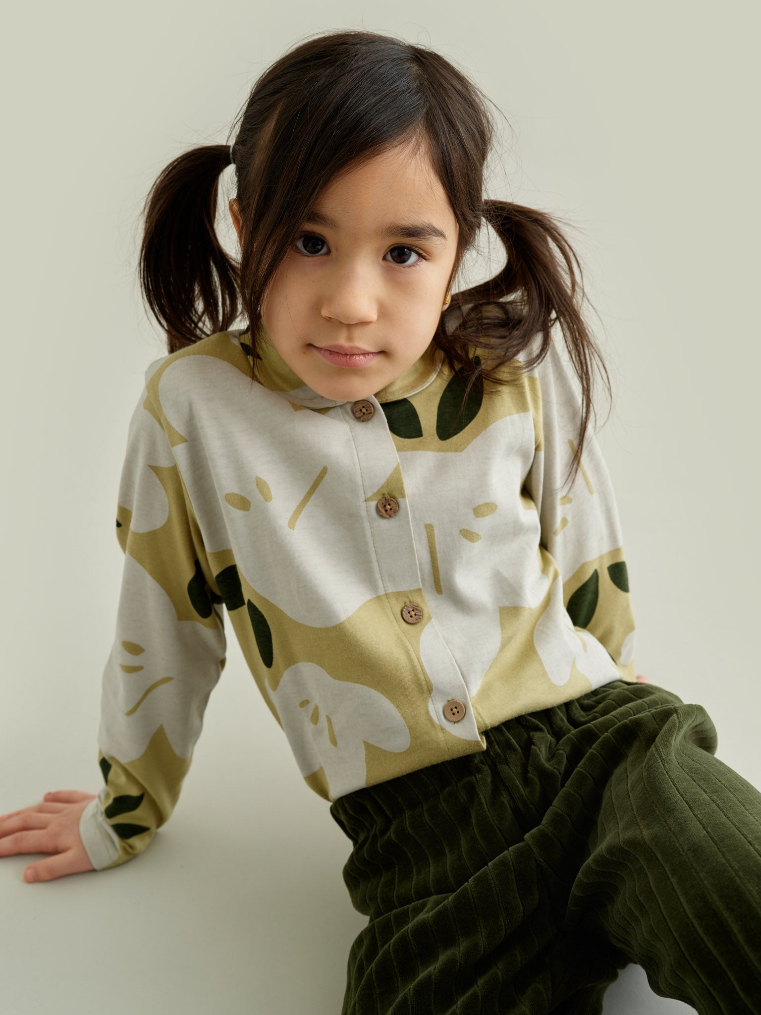 Blossoms collar shirt