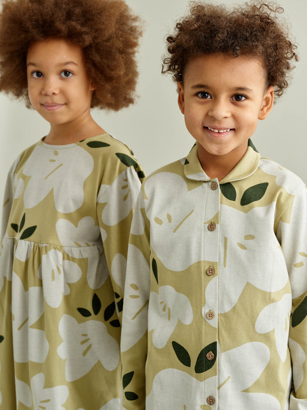 Blossoms collar shirt