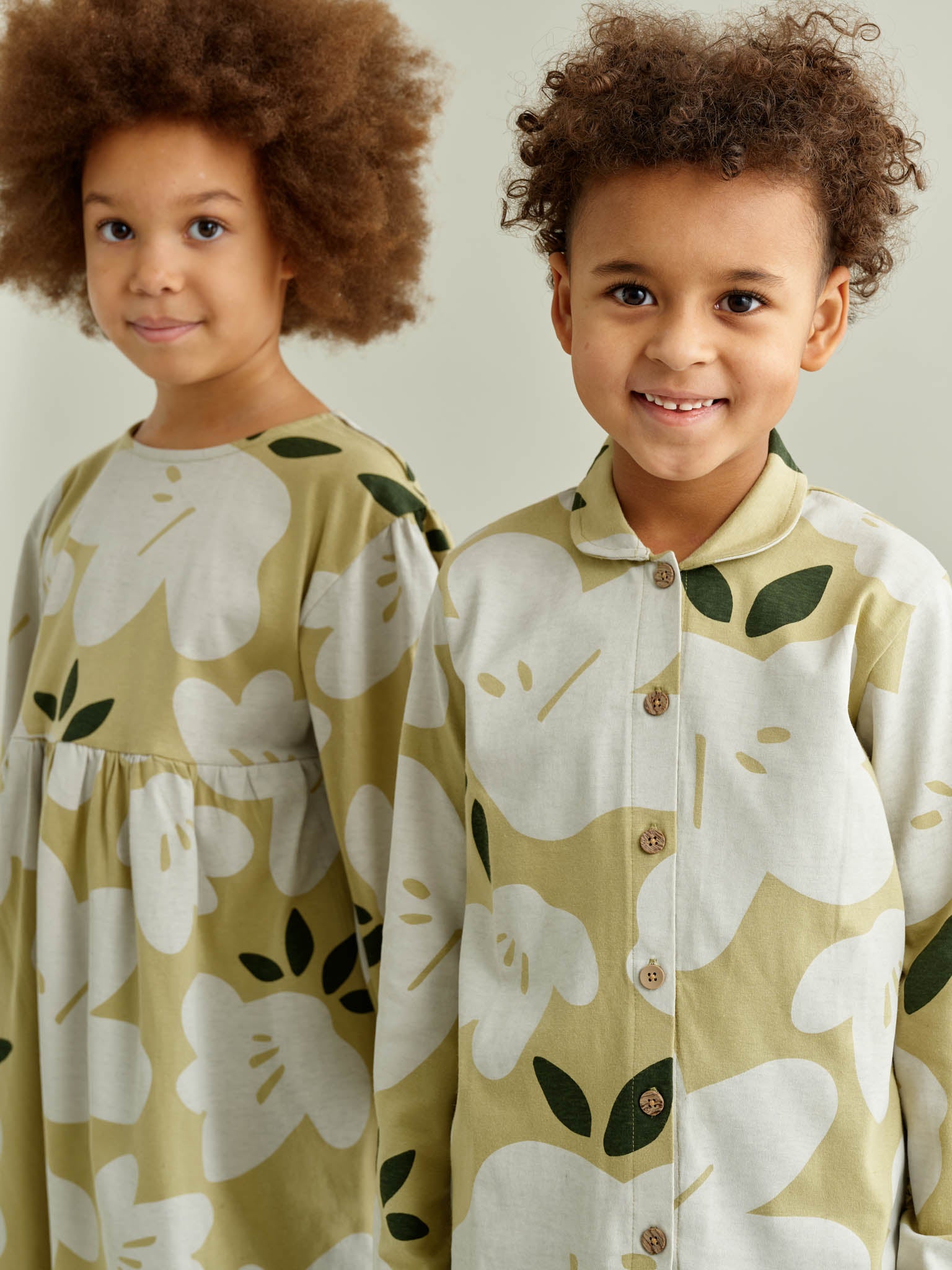 Blossoms collar shirt